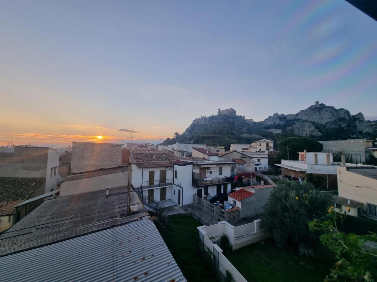 B&B E Casa Vacanza Al Castello Роччелла-Ионика Экстерьер фото