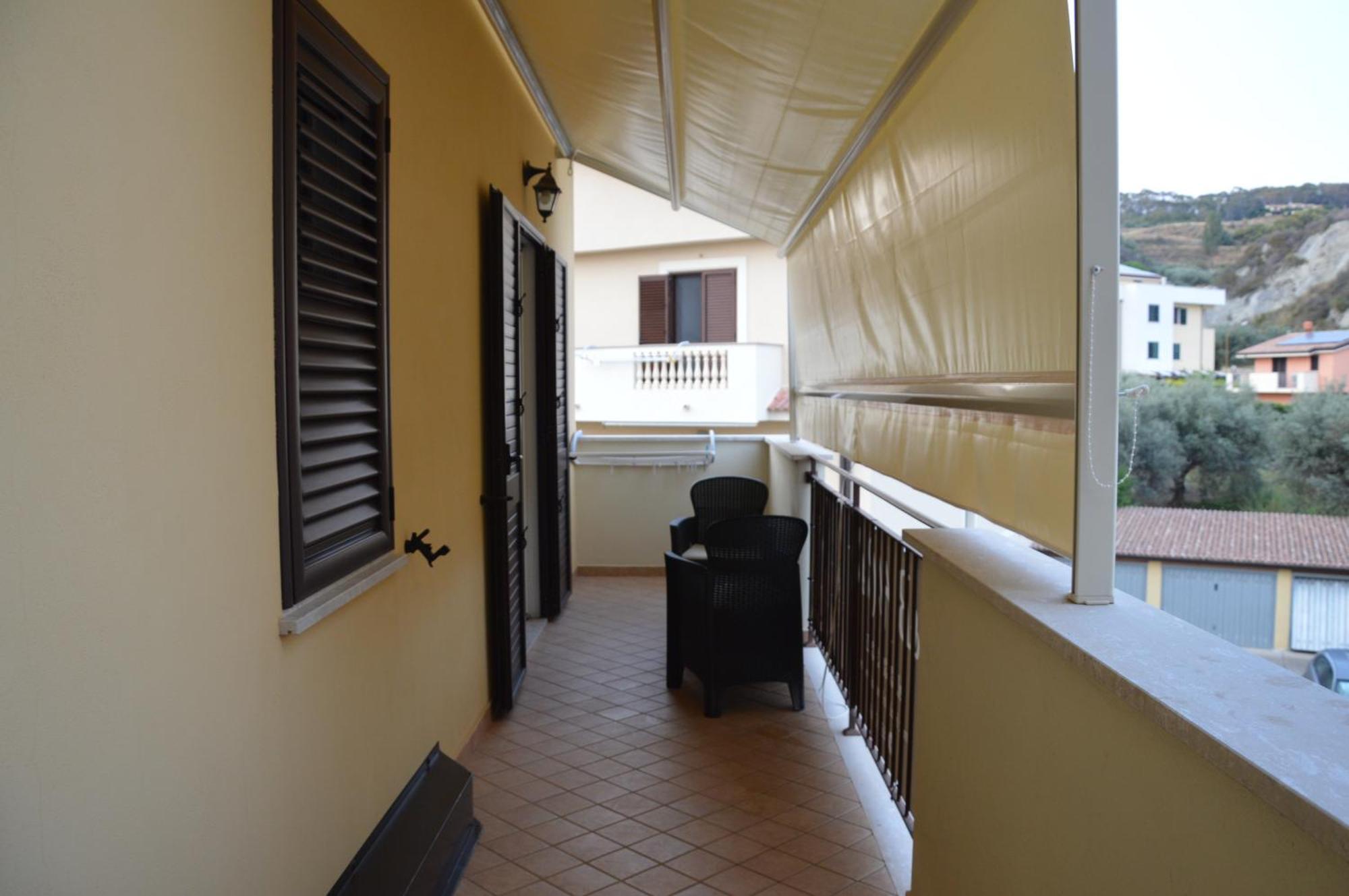 B&B E Casa Vacanza Al Castello Роччелла-Ионика Экстерьер фото