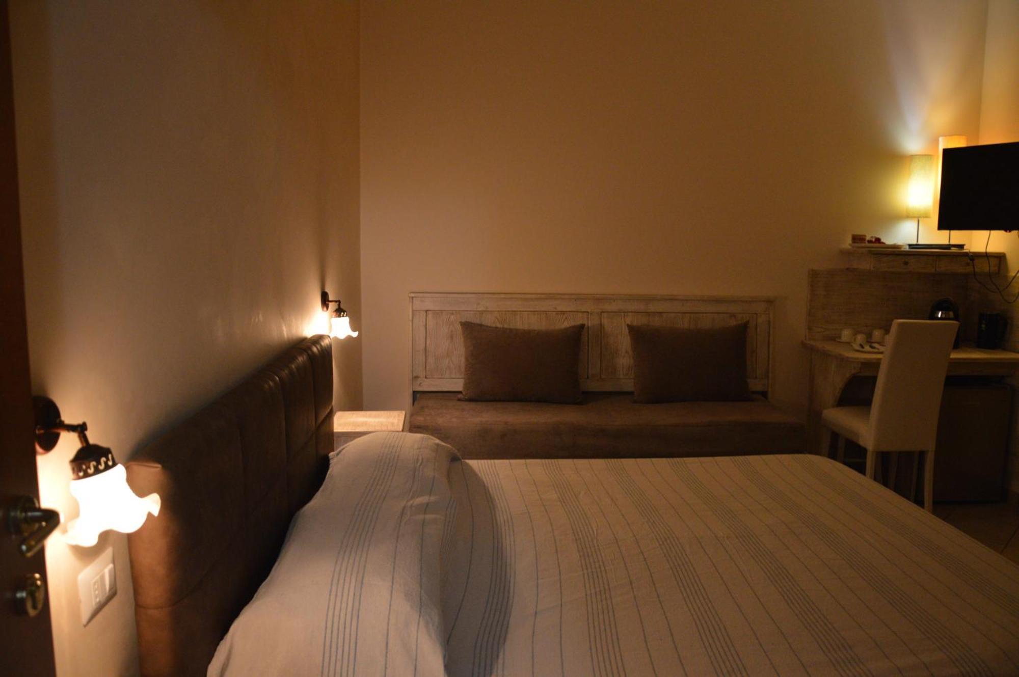 B&B E Casa Vacanza Al Castello Роччелла-Ионика Экстерьер фото