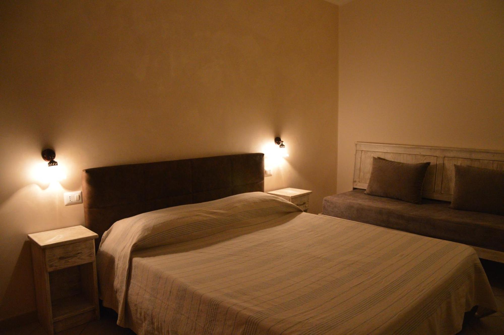 B&B E Casa Vacanza Al Castello Роччелла-Ионика Экстерьер фото