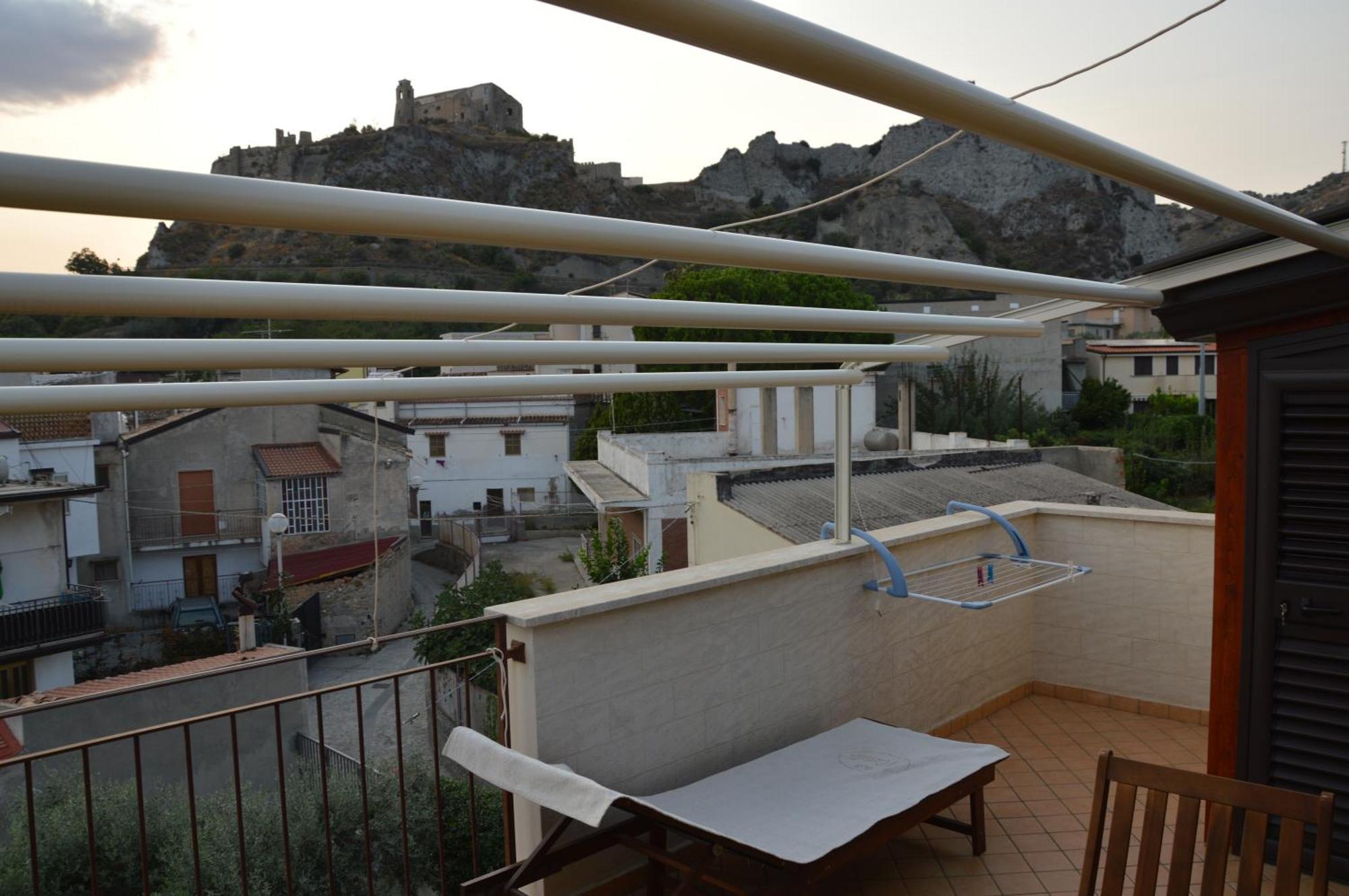B&B E Casa Vacanza Al Castello Роччелла-Ионика Экстерьер фото