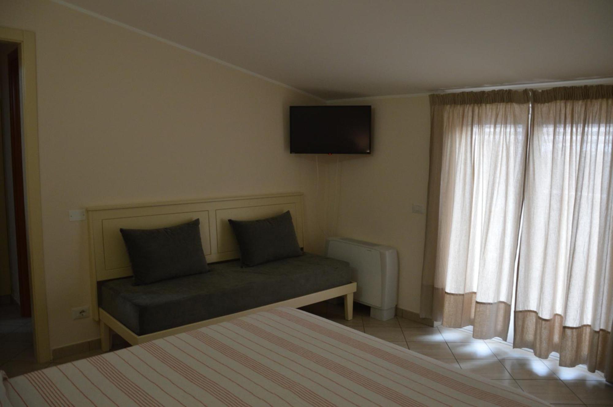 B&B E Casa Vacanza Al Castello Роччелла-Ионика Экстерьер фото