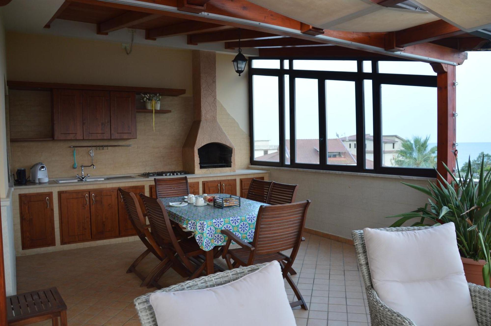 B&B E Casa Vacanza Al Castello Роччелла-Ионика Экстерьер фото