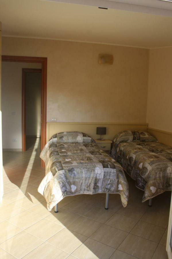 B&B E Casa Vacanza Al Castello Роччелла-Ионика Экстерьер фото